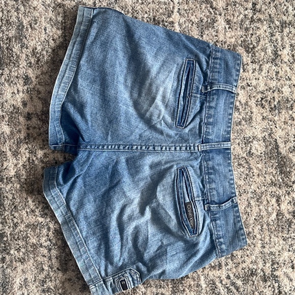 Vintage Calvin Klein denim shorts - Picture 4 of 5